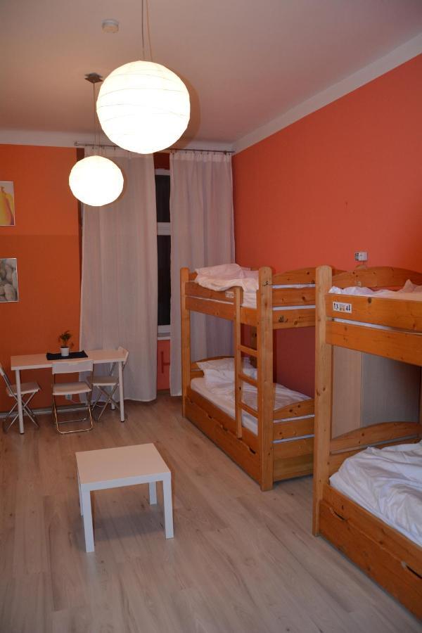 Margo Guest Rooms Краков Экстерьер фото